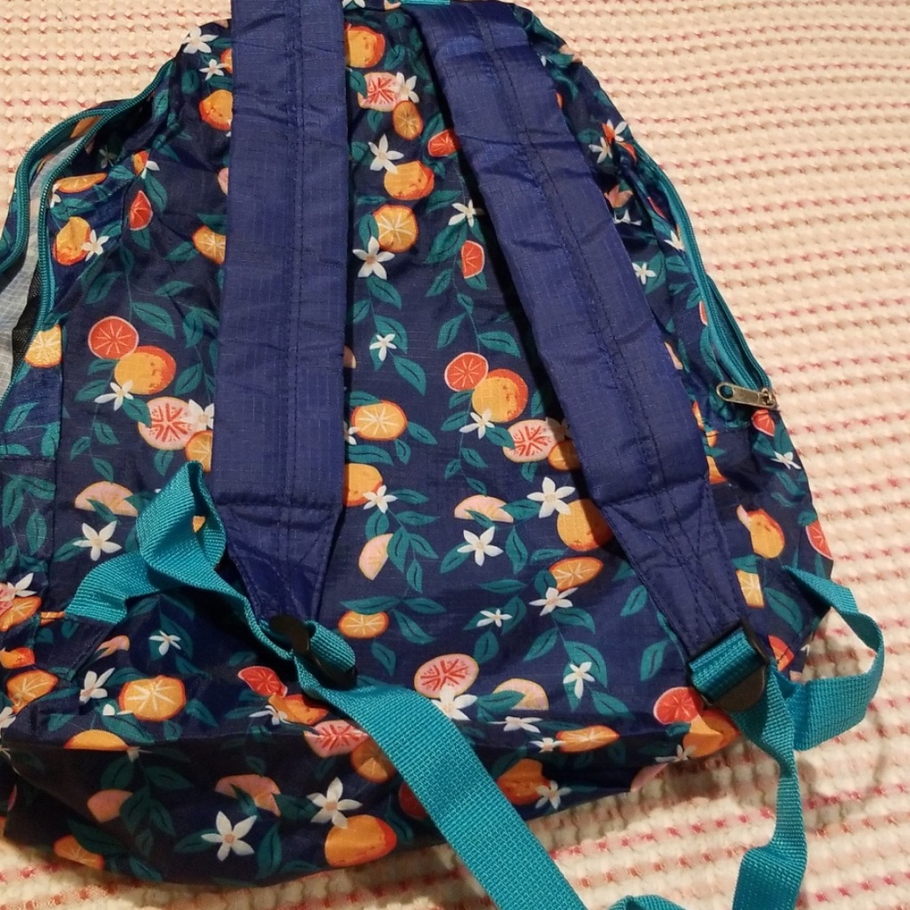 Backpack - Picture 4 of 5